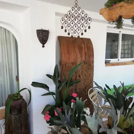 Caseta Blanca De Moraira