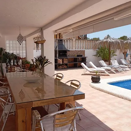 Caseta Blanca De Moraira